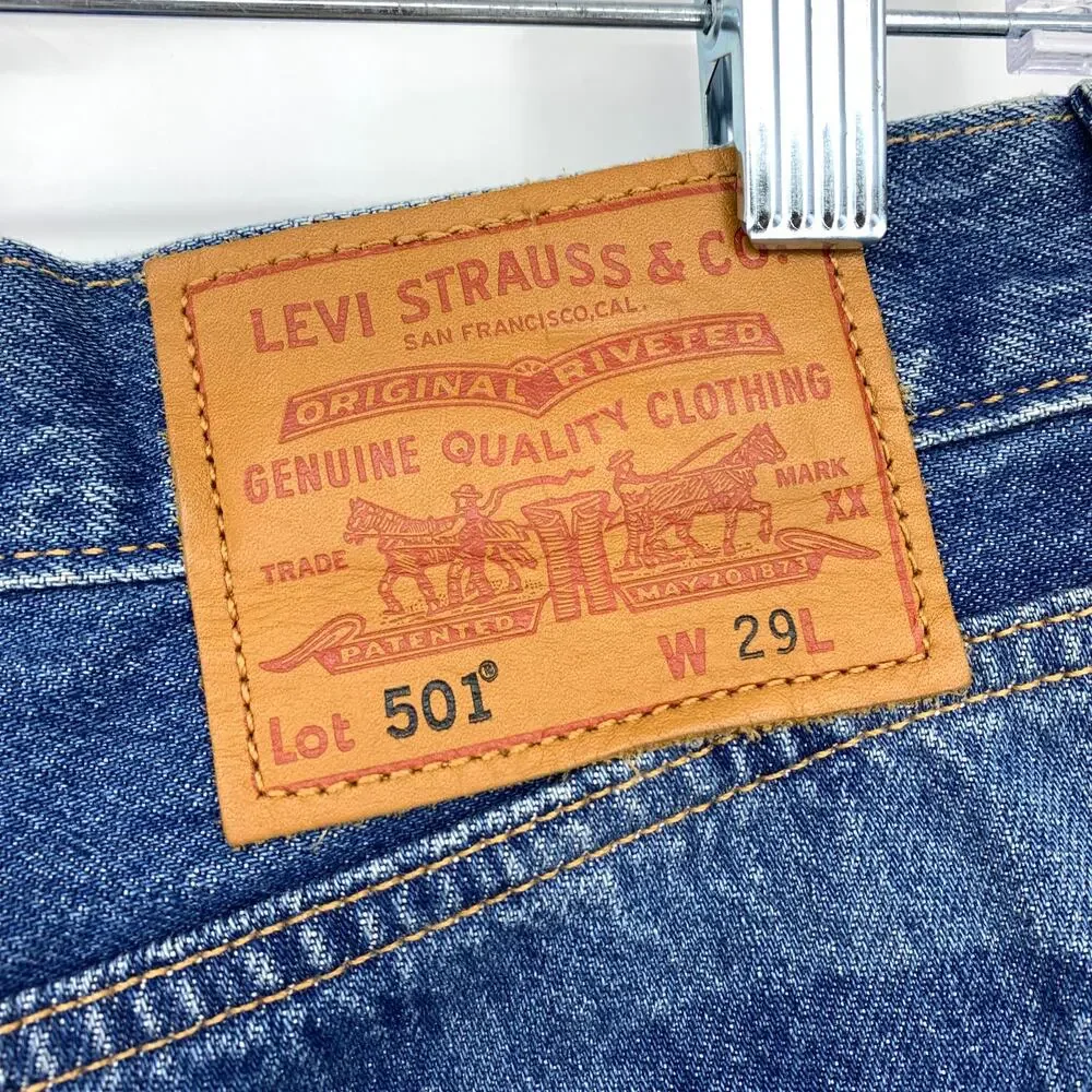 Levis 501 Cut Off Denim Shorts Womens Sz 29